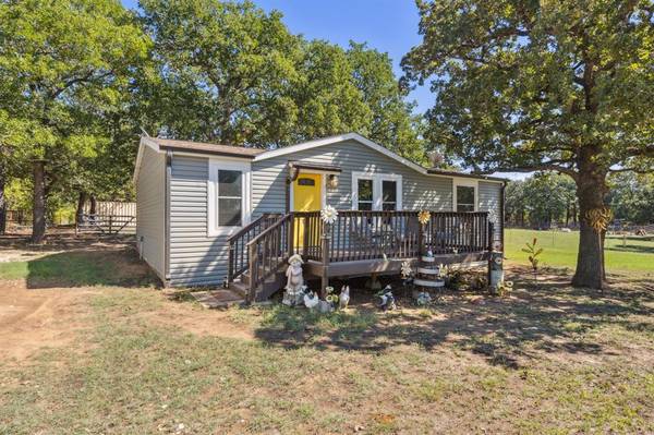 7334 W Line Road, Collinsville, TX 76233