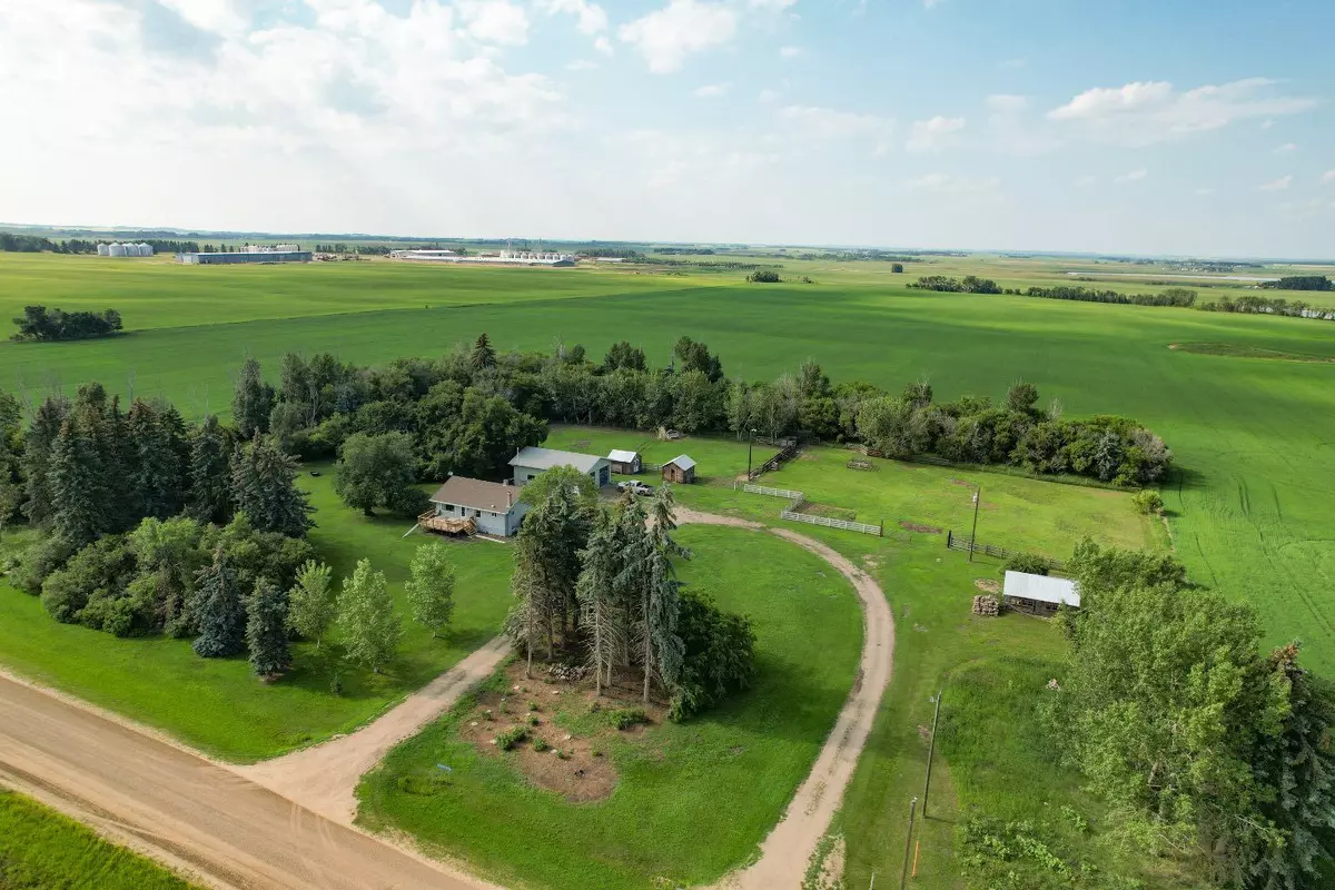 Rural Camrose County, AB T0B 0H0,422 TOWNSHIP ROAD #22230