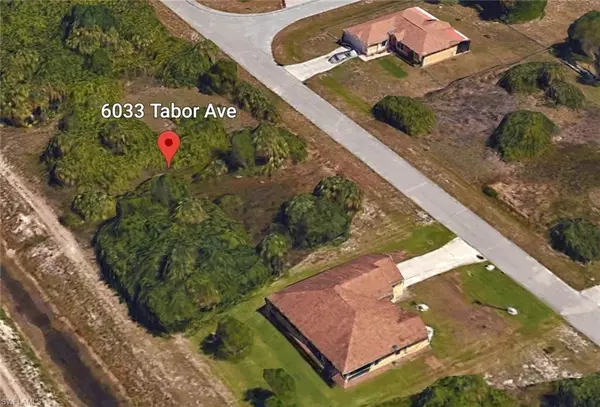 6033 Tabor AVE, Fort Myers, FL 33905