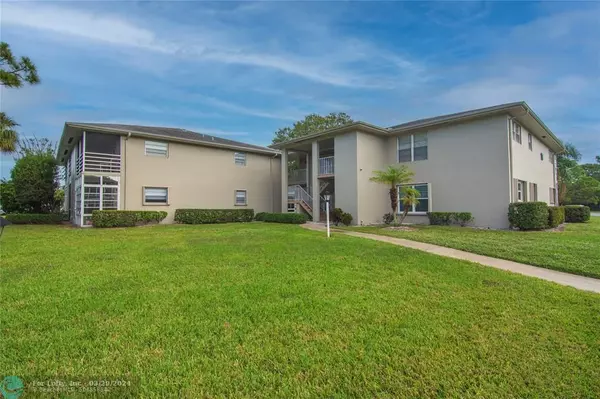 19 Lake Vista Trl  #204,  Port St Lucie,  FL 34952