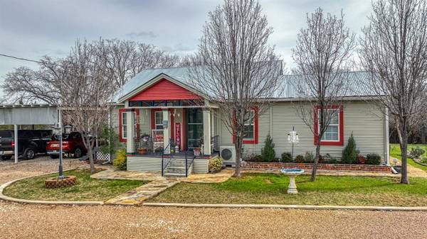 208 Holders Chapel Road, Weatherford, TX 76088