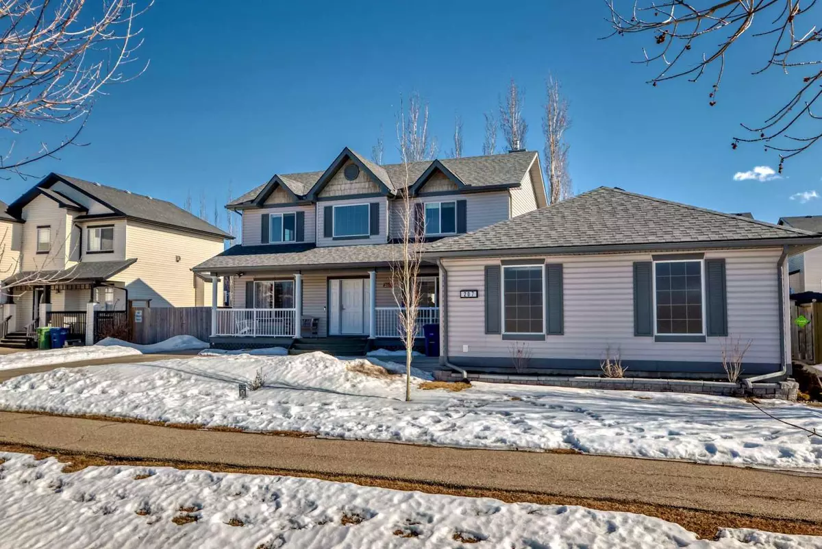 Airdrie, AB T4B 2N8,207 Canoe DR SW