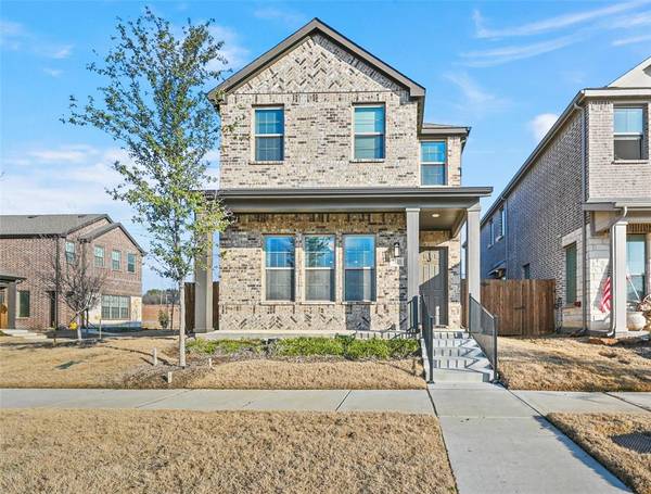 7533 Regal Lane,  North Richland Hills,  TX 76180