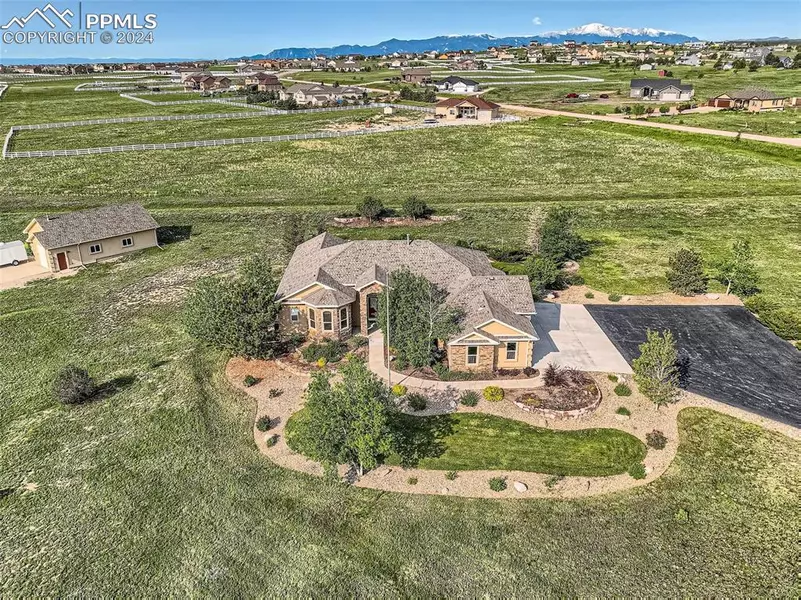 13825 Irish Hunter TRL, Elbert, CO 80106