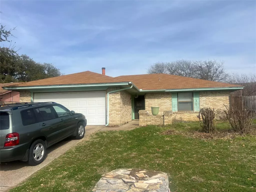 Fort Worth, TX 76133,7067 Willowview Street