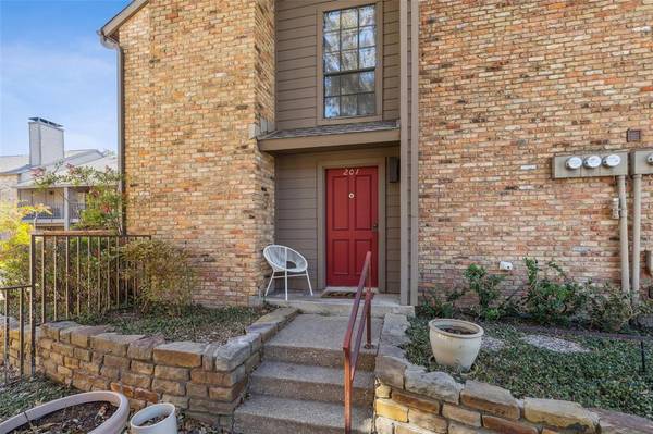 15221 Berry Trail #201, Dallas, TX 75248