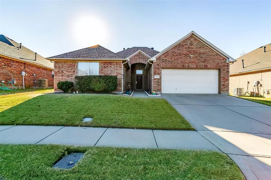 7902 Ranchvale Lane, Arlington, TX 76002