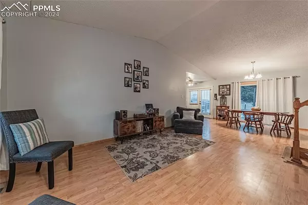 Colorado Springs, CO 80920,1885 Independence DR