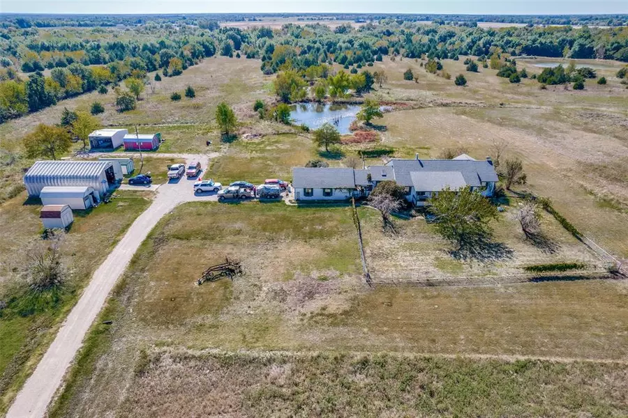 1519 Fm 1563, Wolfe City, TX 75496