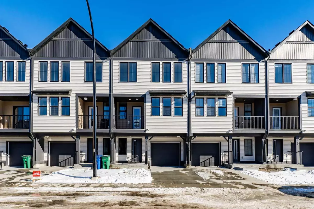 Airdrie, AB T4B 4B3,731 SOUTHPOINT Heath SW