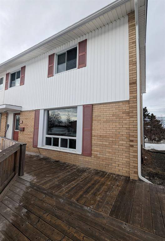 10 Read Street, Gander, NL A1V1E1