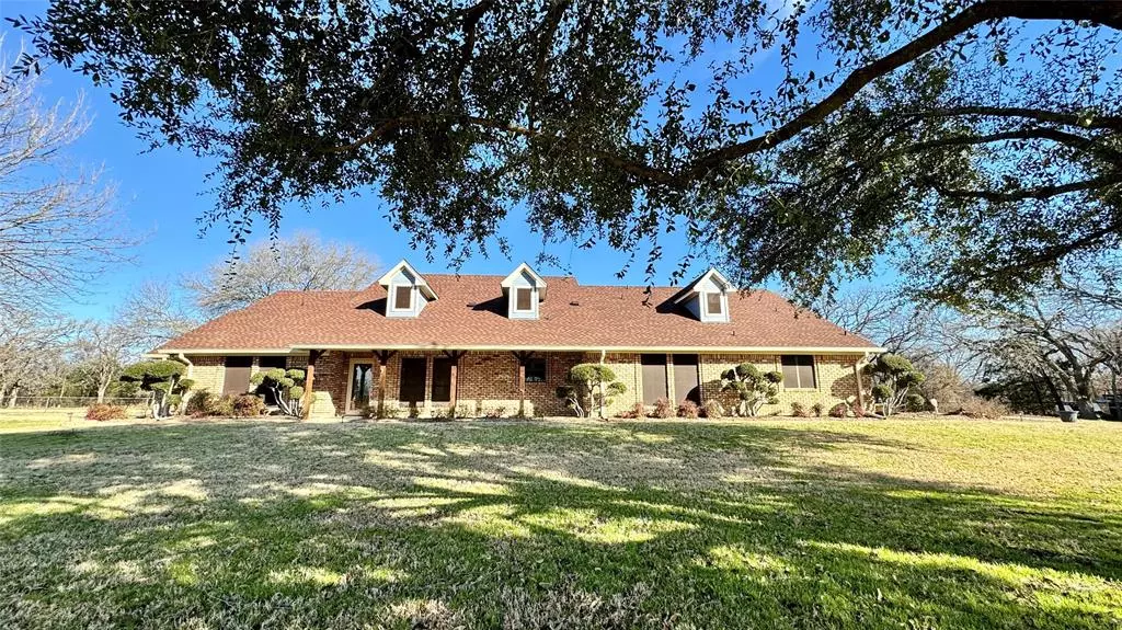 1589 Brent Avenue, Terrell, TX 75160