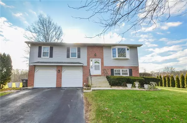 1951 Pierce Drive, South Whitehall Twp, PA 18052