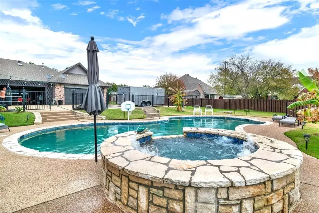 Cleburne, TX 76033,702 Meadow View Drive