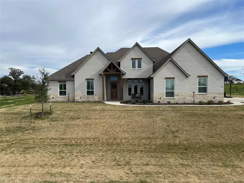 472 Red Bird Drive, Springtown, TX 76082