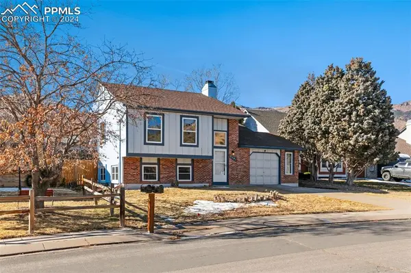 2141 Silent Rain DR, Colorado Springs, CO 80919