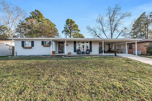 3129 Rollingwood Dr.,  Tyler,  TX 75701