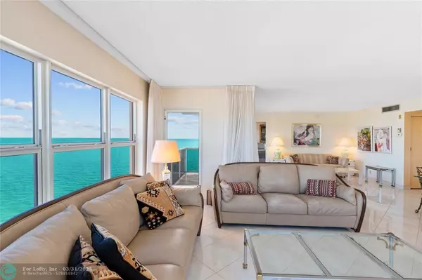 Fort Lauderdale, FL 33308,3500 Galt Ocean Dr  #2212A