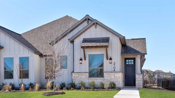 2104 Winding Creek Circle, Aledo, TX 76008