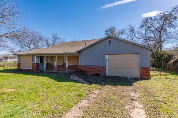 4104 Moberly Street,  Fort Worth,  TX 76119