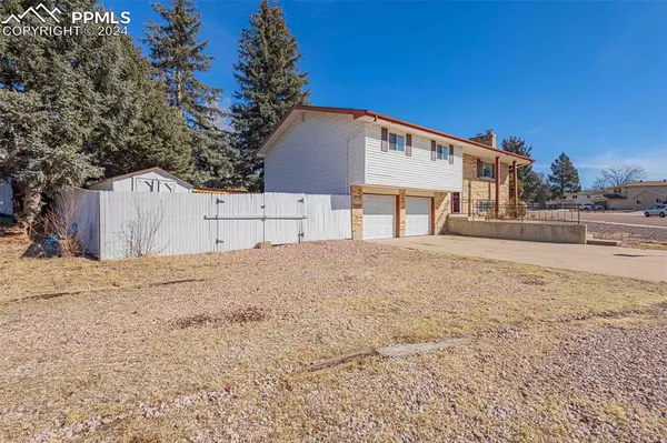 Colorado Springs, CO 80915,6410 Pawnee CIR