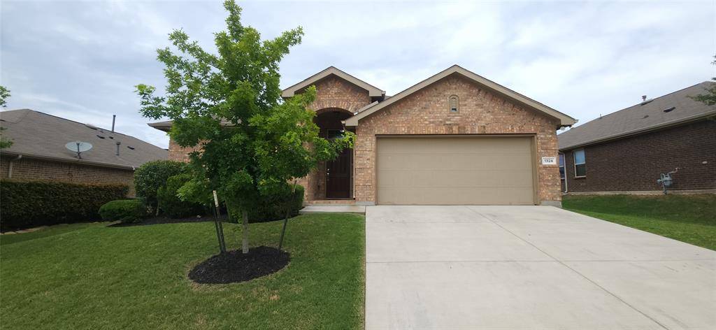 1324 Wysteria Lane, Burleson, TX 76028