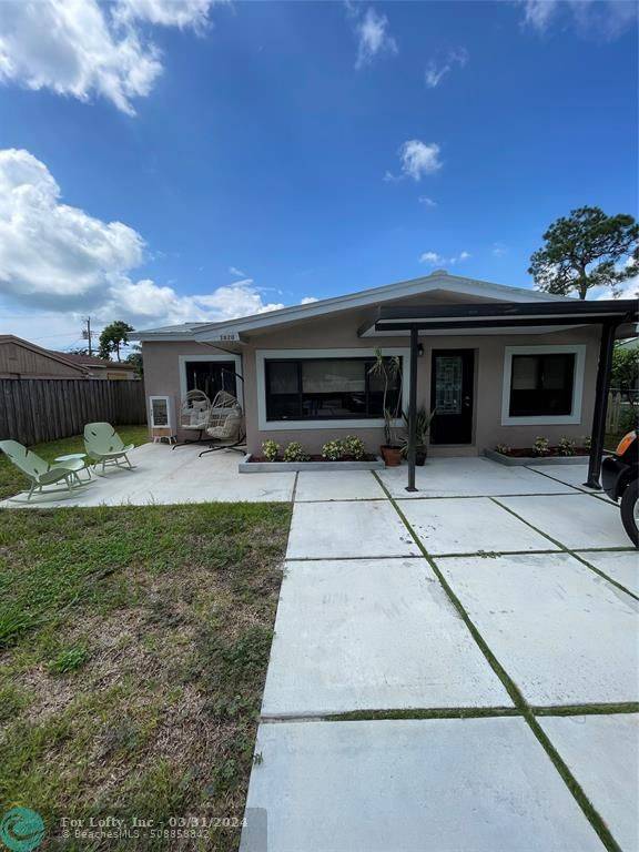 1820 NE 176 ST, North Miami Beach, FL 33162