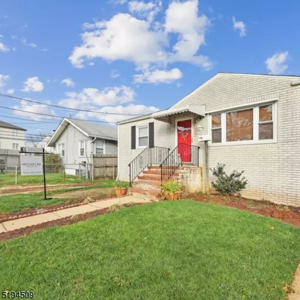 Elizabeth City, NJ 07202,661 Carteret St