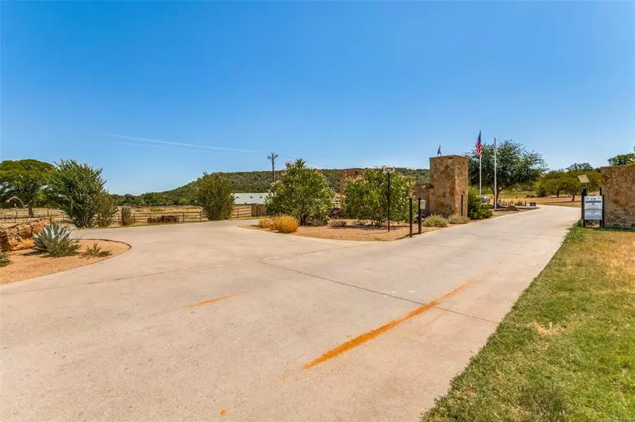 B29 Glenhollow Drive, Gordon, TX 76453