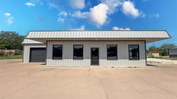 1020 W Main Street, Ada, OK 74820