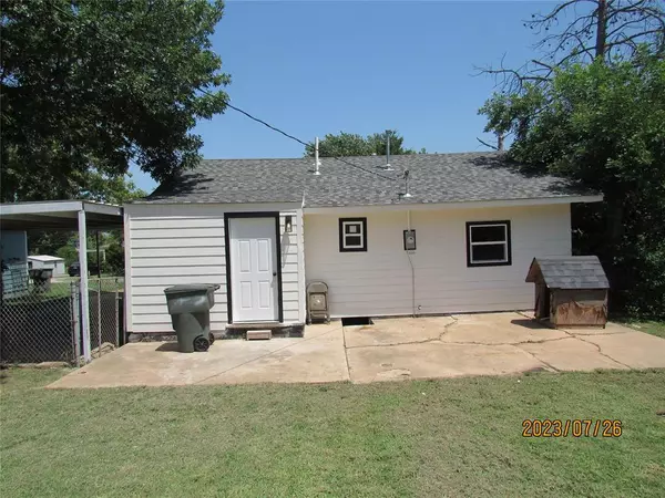 Pauls Valley, OK 73075,1507 S East Avenue