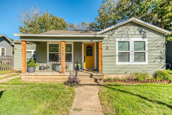 612 W Spring Street, Weatherford, TX 76086