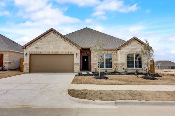 702 Lake Murray Lane, Cleburne, TX 76033