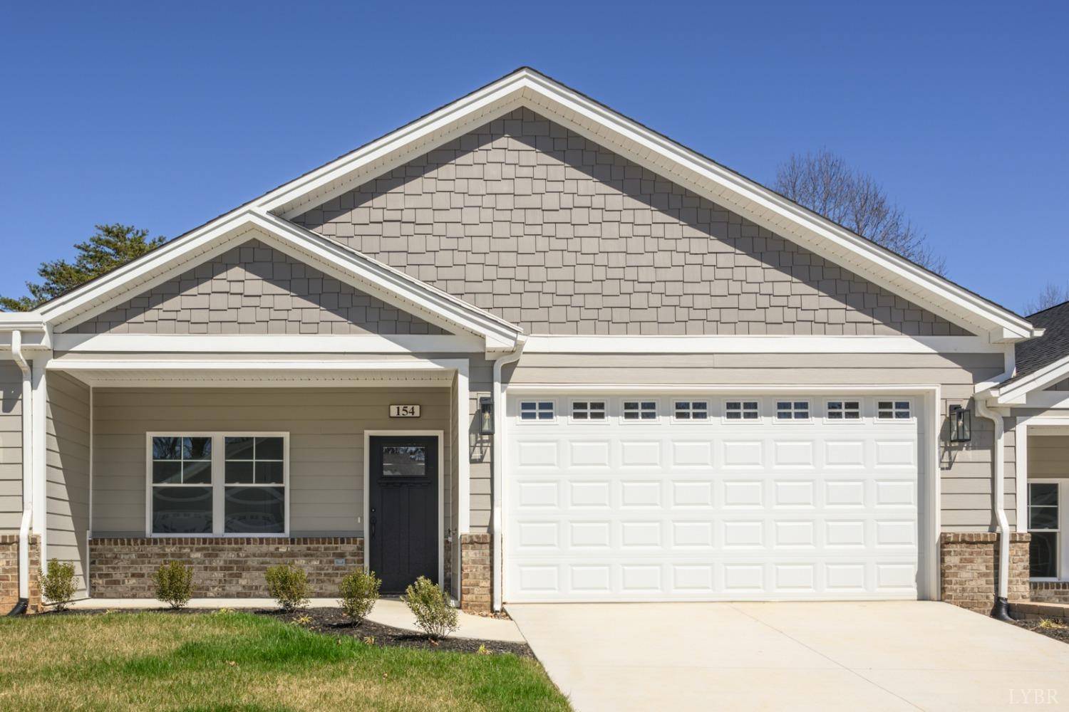 143 Lockridge LN, Lynchburg, VA 24502