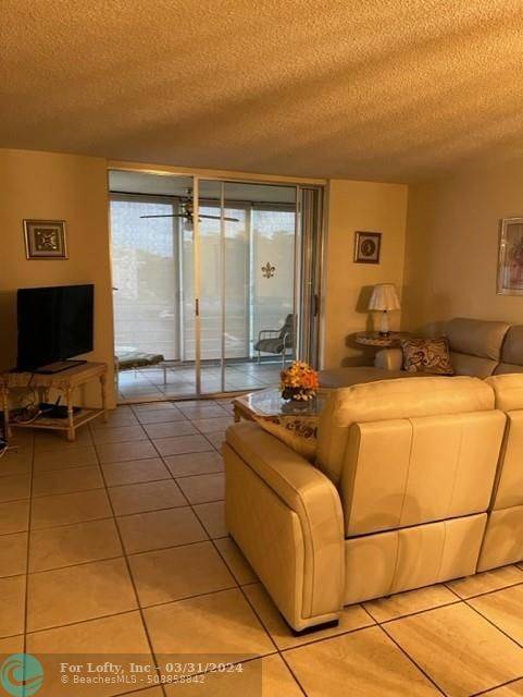 Dania Beach, FL 33004,314 SE 10th St  #307