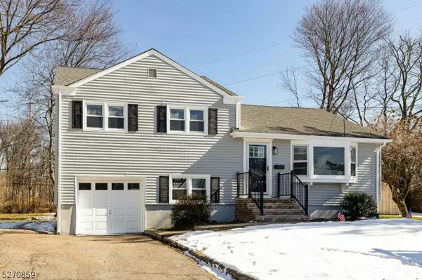 Cranford Twp., NJ 07016,7 Aberdeen Ct