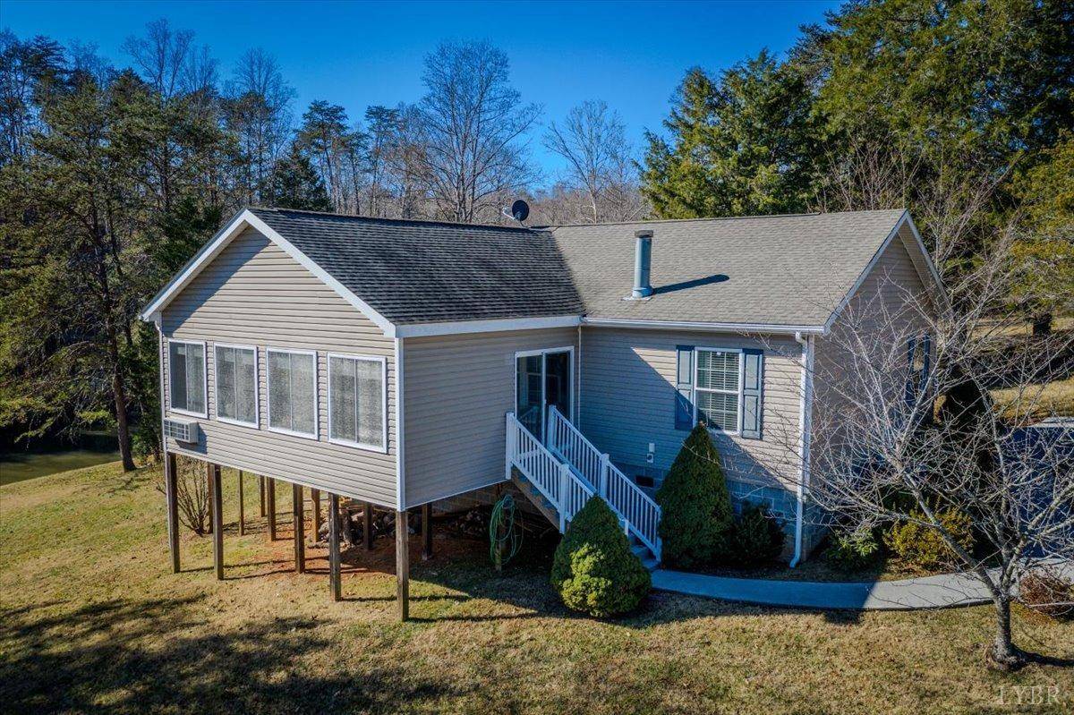 Gretna, VA 24557,65 Playcation Retreat LN
