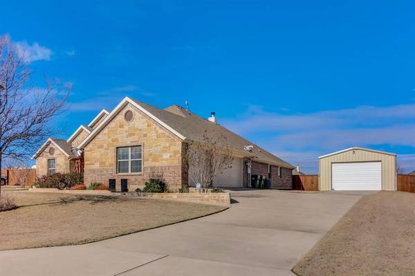 120 Heather Lane, Decatur, TX 76234