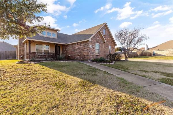 7200 Crenshaw Drive, Benbrook, TX 76126