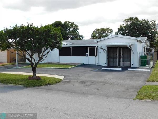 7736 Fairway Blvd,  Miramar,  FL 33023