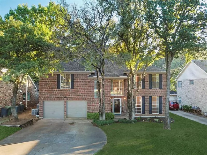 1817 Branch Hollow Lane, Grapevine, TX 76051