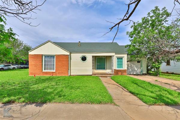 1114 Avenue L, Anson, TX 79501