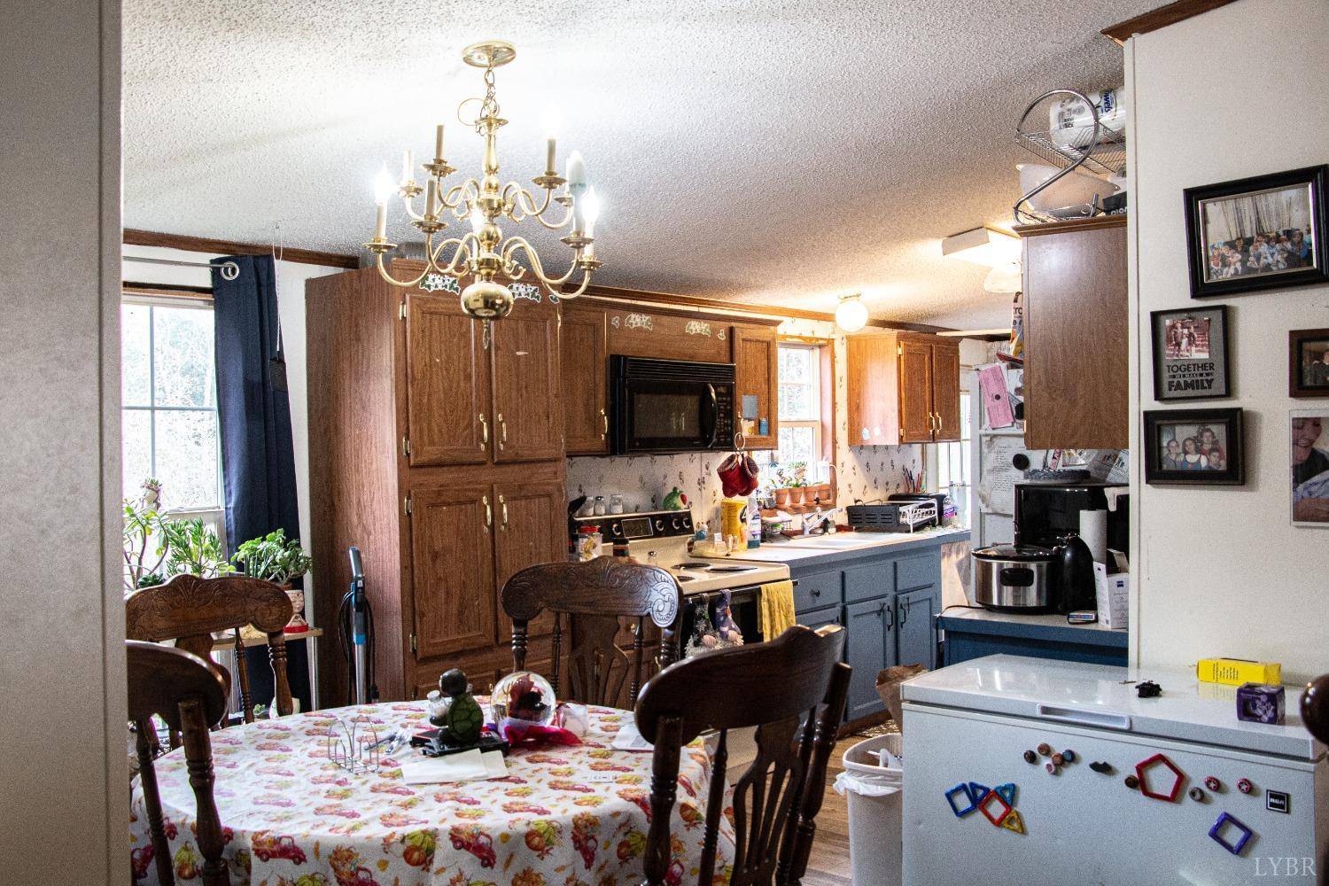Gladys, VA 24554,5378 Collins Ferry RD