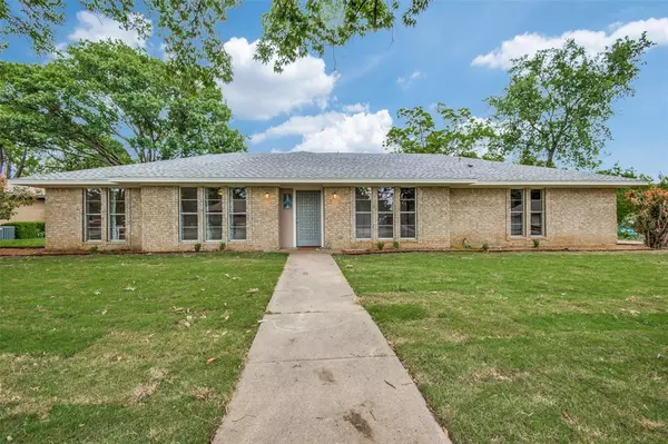 2512 Buckingham Drive, Denton, TX 76209