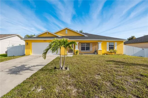 1221 34th TER, Cape Coral, FL 33914