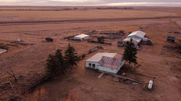 Rural Newell County Of, AB T0J 0B0,204062 Range Road 175