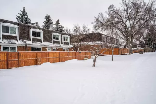 Calgary, AB T2W 1H6,330 Canterbury DR SW #172