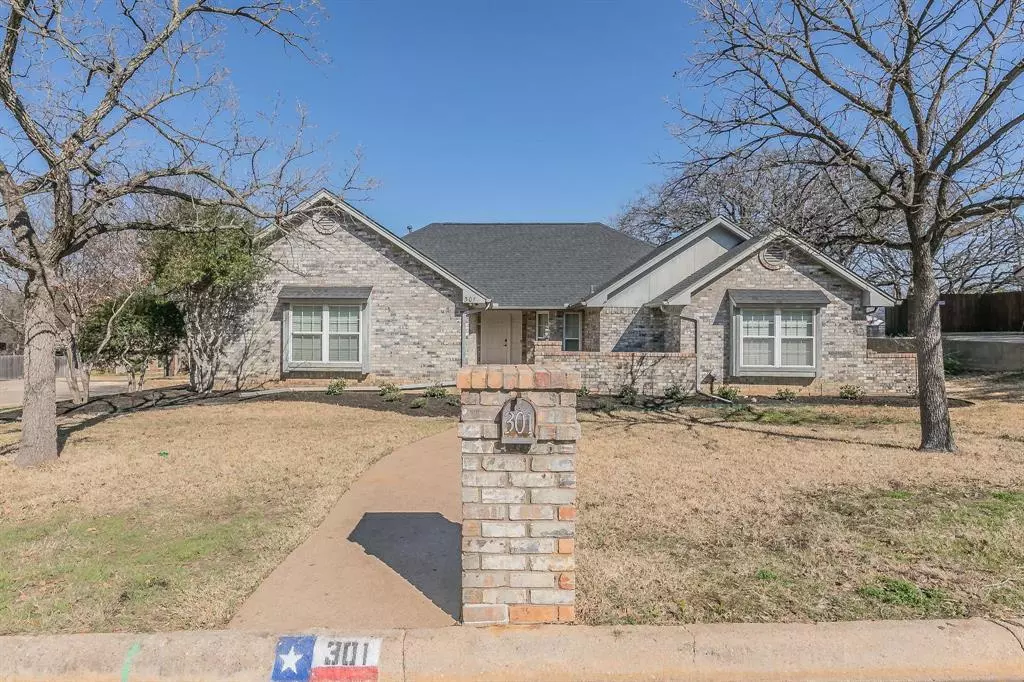 Kennedale, TX 76060,301 Hilltop Drive