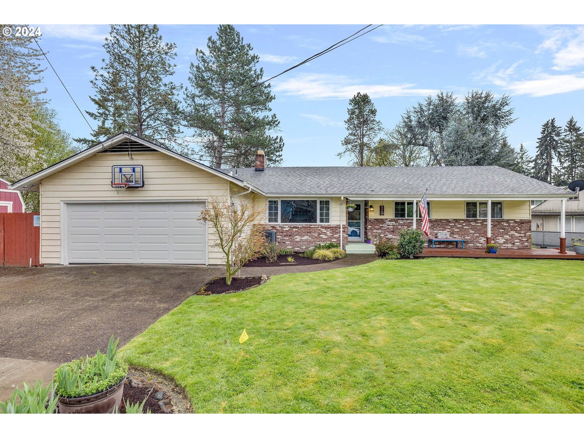 Homes for sale 3102 SE VINEYARD RD, Milwaukie, OR 97267 MLS241...