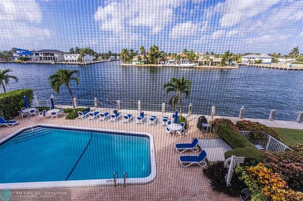 Pompano Beach, FL 33062,615 N Riverside Dr  #302